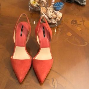 Brand new shoes for summer with great summery color.